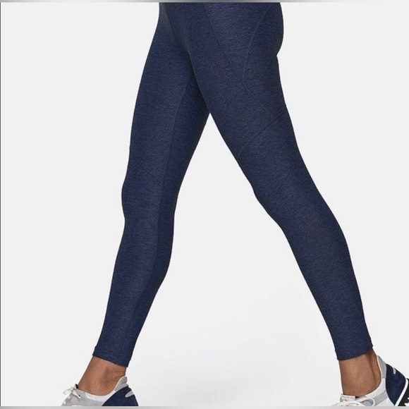 NWOT Outdoor Voices Navy Blue 7/8 Warm-Up Leggings SIZE SMALL - Picture 3 of 9